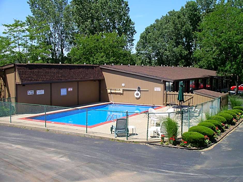 Arbor Inn of Historic Marshall