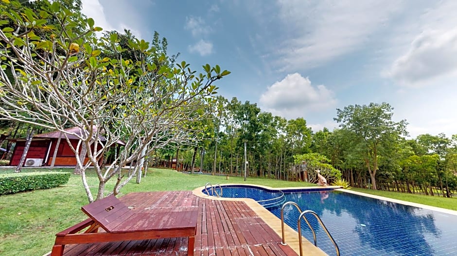 Baanwangnamkeaw Lodge