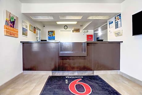 Motel 6-Grants, NM