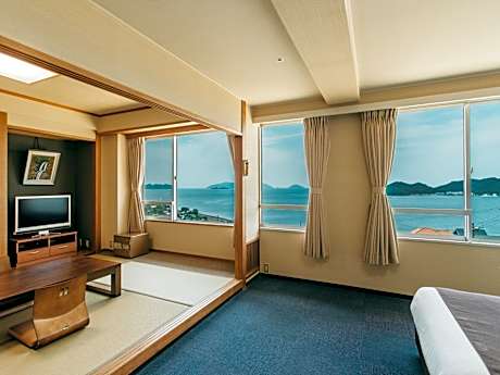 Japanese-Western style Room (With Private Bath)