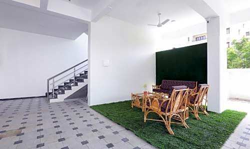 Treebo Sapphire Studio