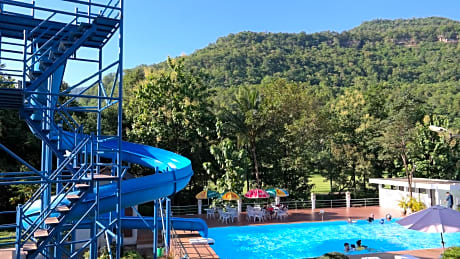 PhuBaChiang Golf & Resort Pakse