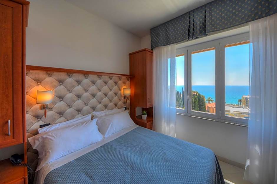 Hotel Noris