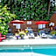 Sunshine Lodge Inn