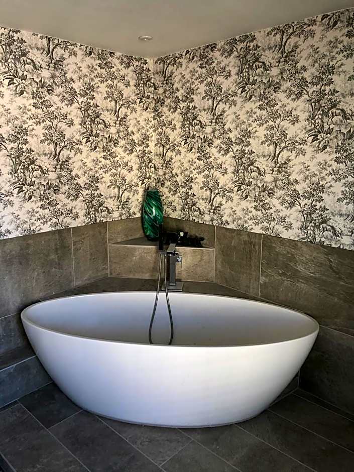 The Peppermill Town house Hotel & Restaurant