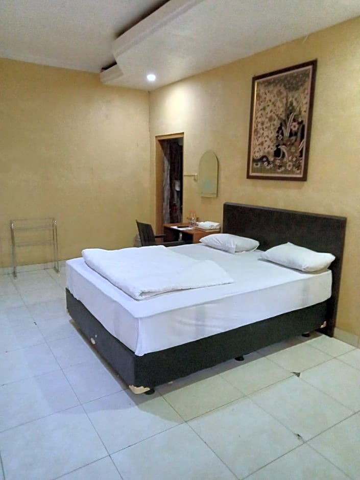 Red Chilies Hill Hotel