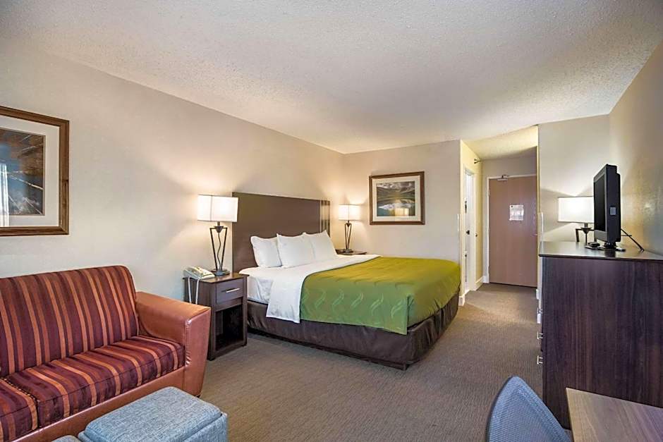 Quality Inn & Suites Pueblo West