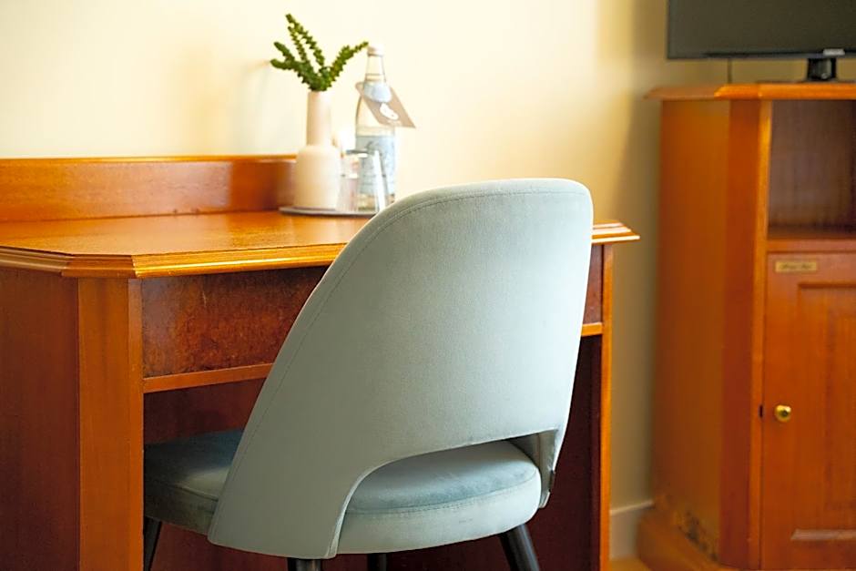 Hotel Altmünchen by Blattl