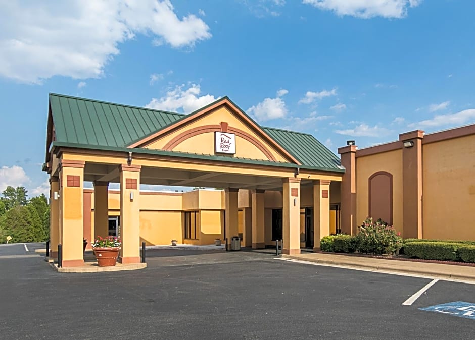 Red Roof Inn Forsyth