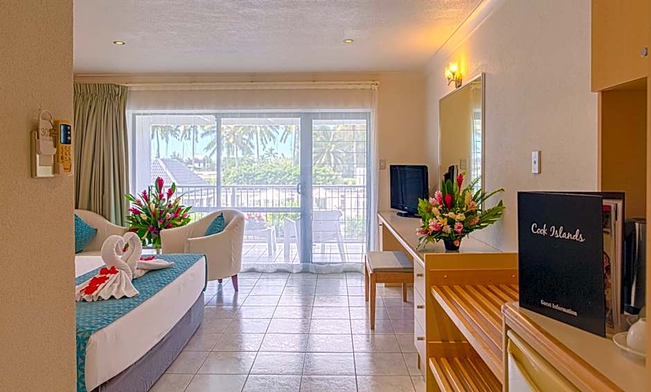 Muri Beach Club Hotel