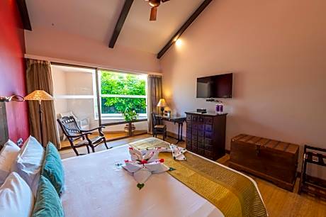 Courtyard Room twin Bed with bathtub