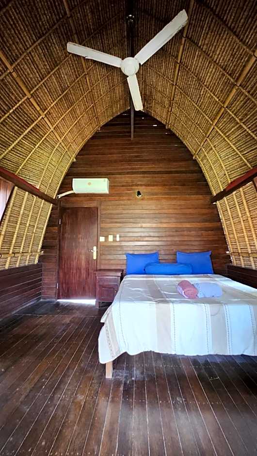 Suka Beach Bungalow