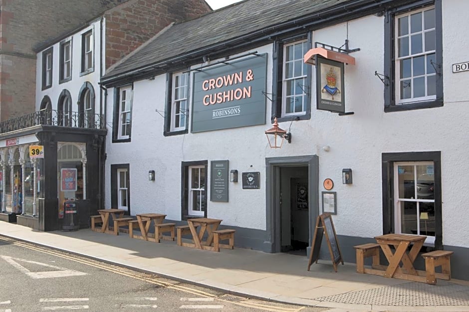 Crown and Cushion Appleby