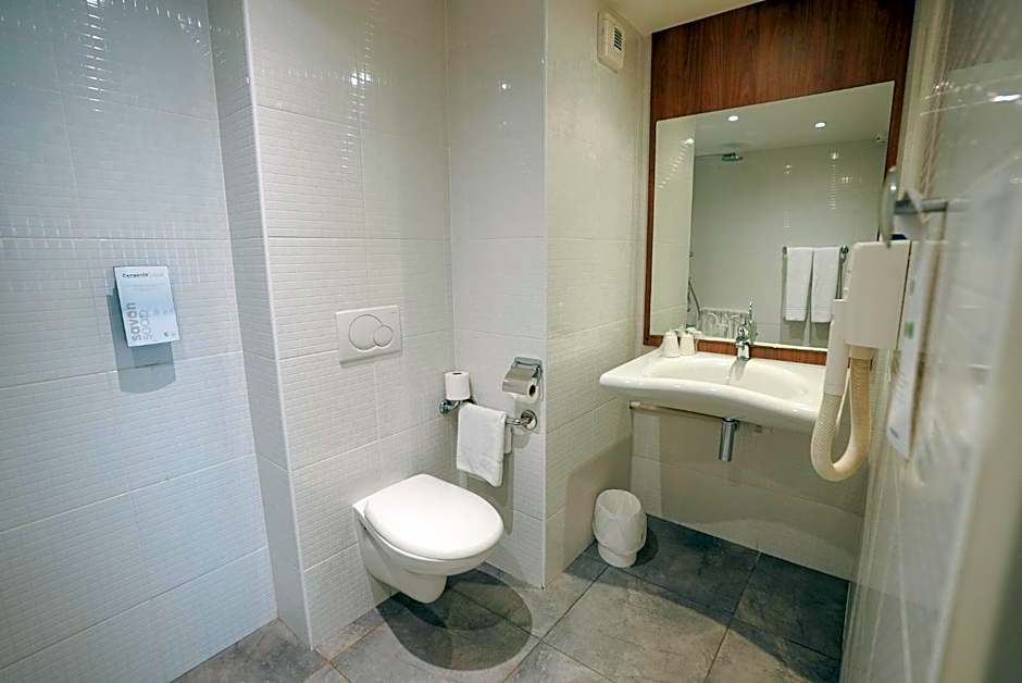 Hotel Campanile Roissy