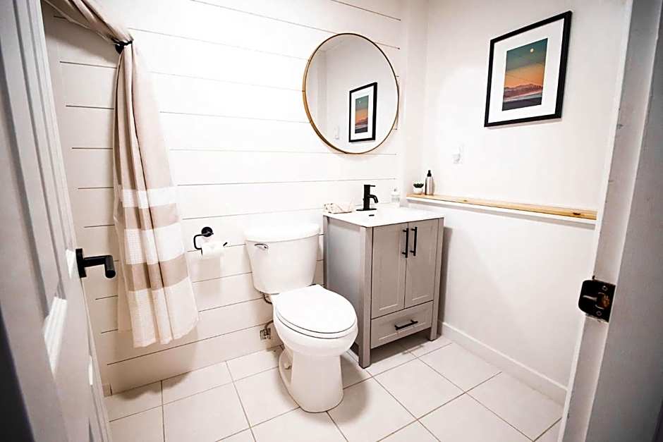 The Shoreline Tofino