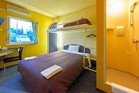 Deluxe Double Room with Shower