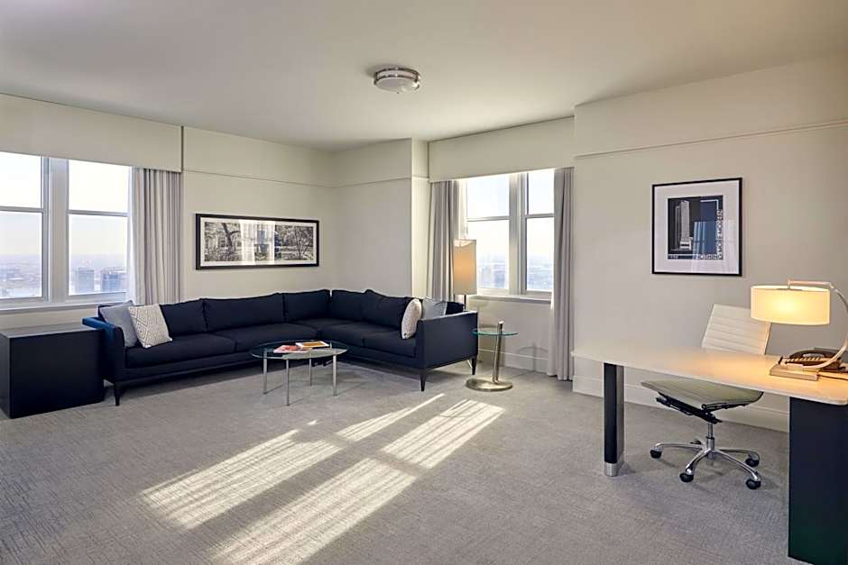 Loews Philadelphia Hotel