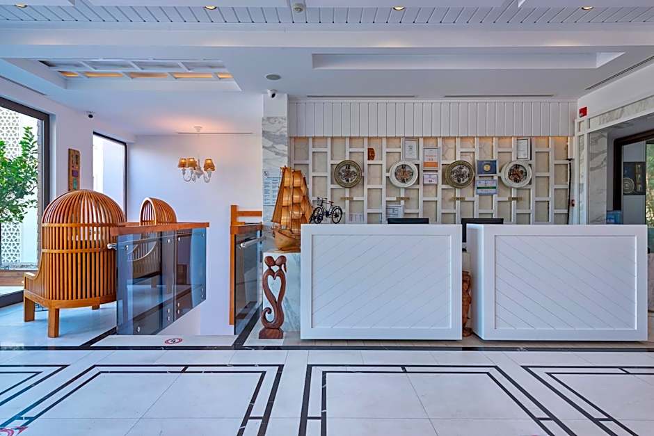 Meis Exclusive Hotel