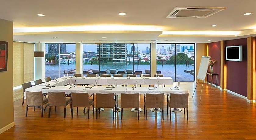 Urbana Sathorn Bangkok