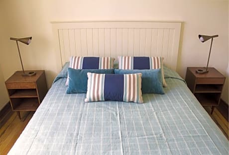 twin city view two double beds