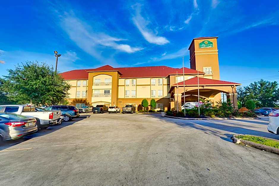 La Quinta Inn & Suites by Wyndham Houston Hobby Airport