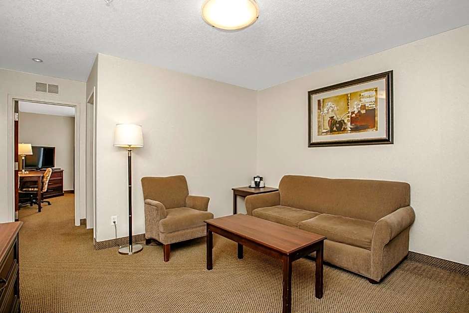 Holiday Inn Express & Suites Whitecourt By IHG