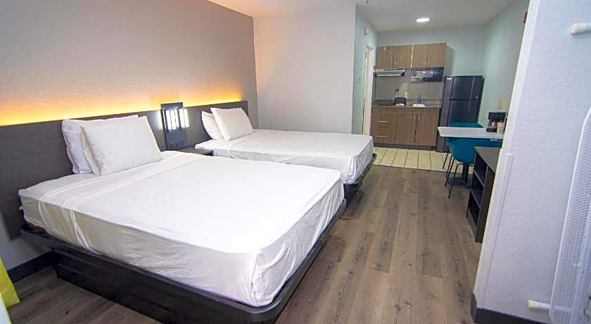 Studio 6 Extended Stay - West Palm Beach, FL