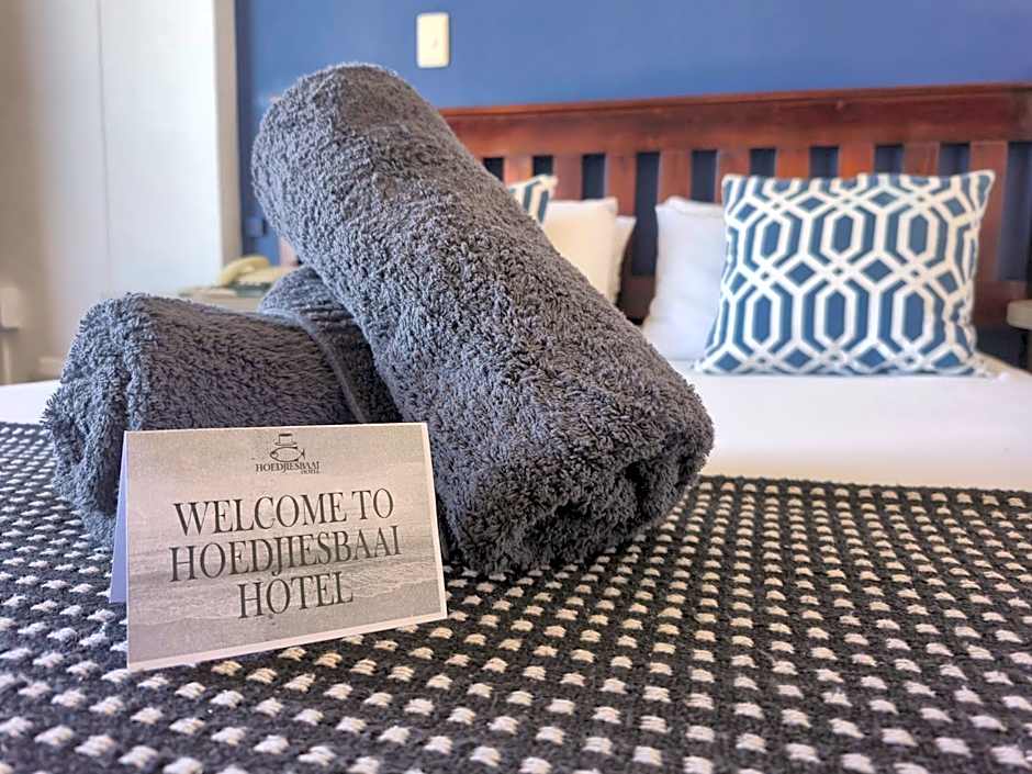 Hoedjiesbaai Hotel