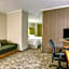 SpringHill Suites by Marriott Lawrence Downtown