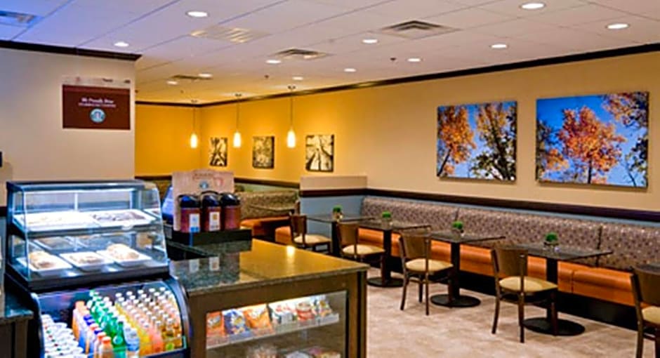 Wyndham Garden Oklahoma City - Near OKC Airport, Restaurants, Mins-to Outlet Mall & Down Town