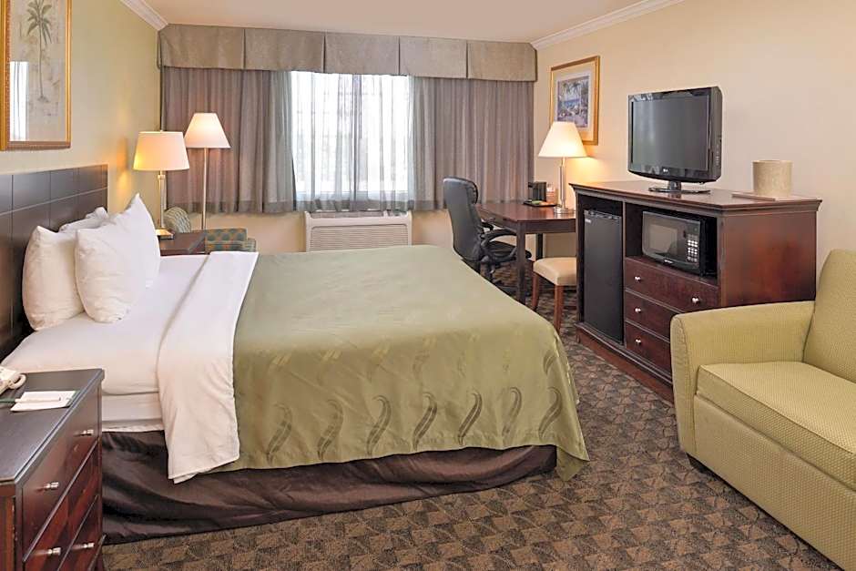 Quality Inn & Suites Montebello - Los Angeles