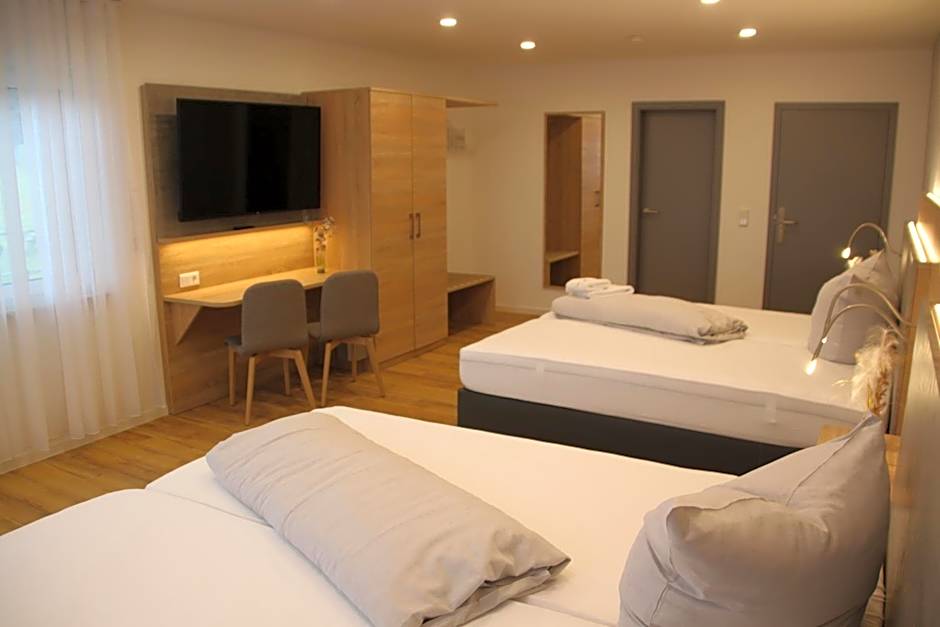 Hotel & Restaurant am Kirschberg