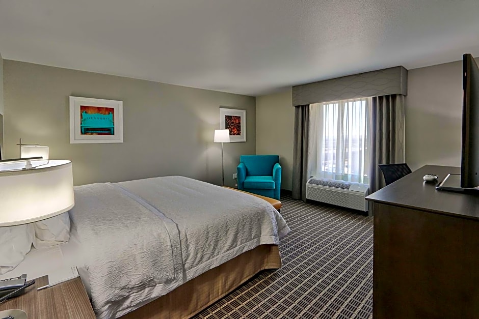Hampton Inn By Hilton & Suites Albuquerque Airport