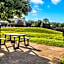 La Quinta Inn & Suites by Wyndham Louisville East