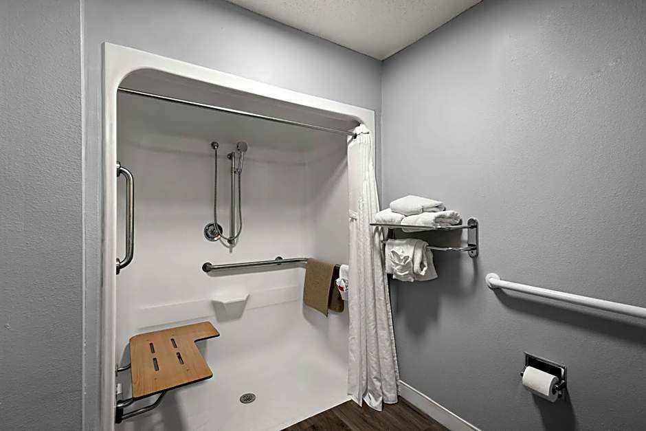 Best Western Fremont/Angola I-80/90 Toll Road