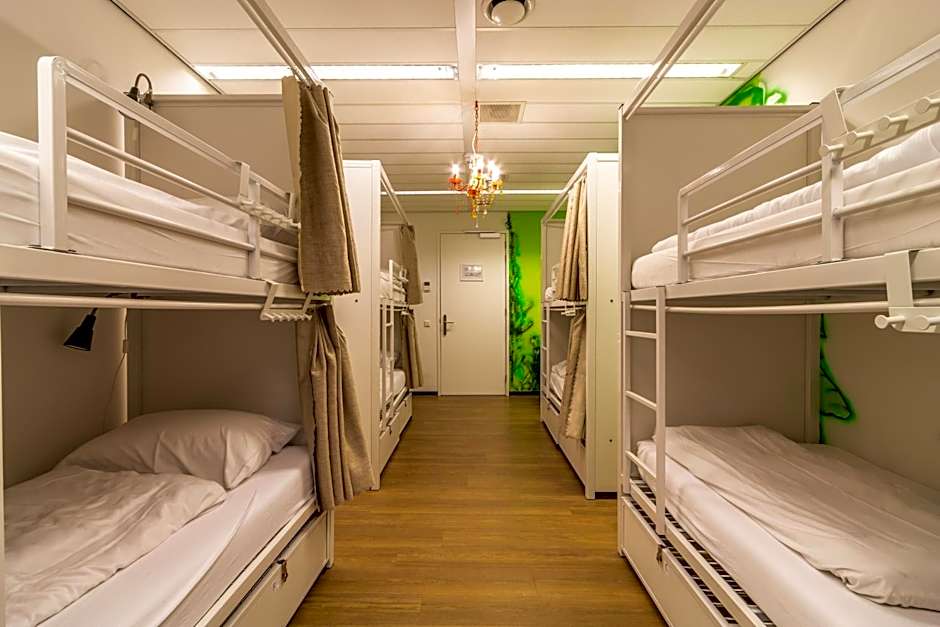 Hostelle - women only hostel Amsterdam