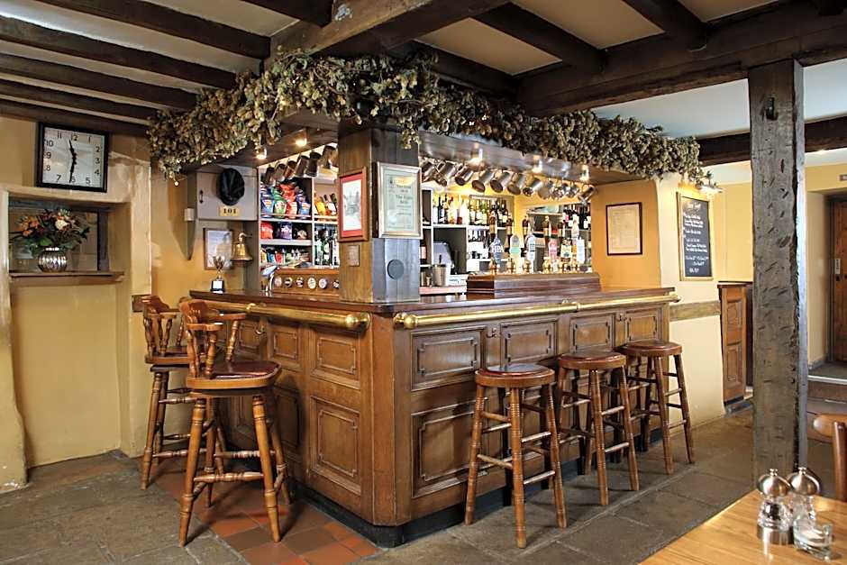 Eight Bells Inn