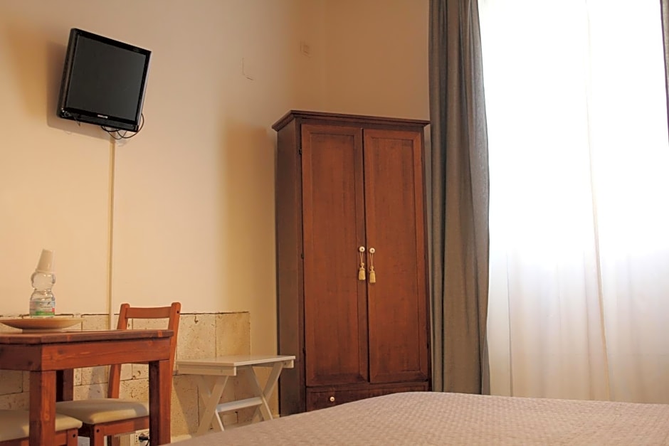Bed & Tower