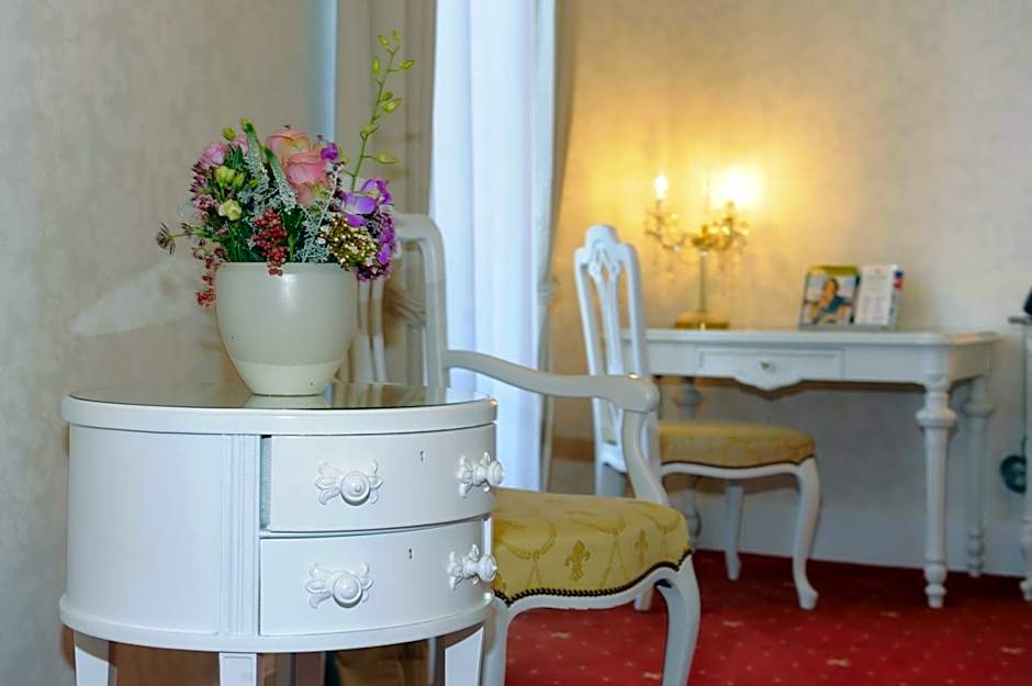 HELIOPARK Bad Hotel Zum Hirsch