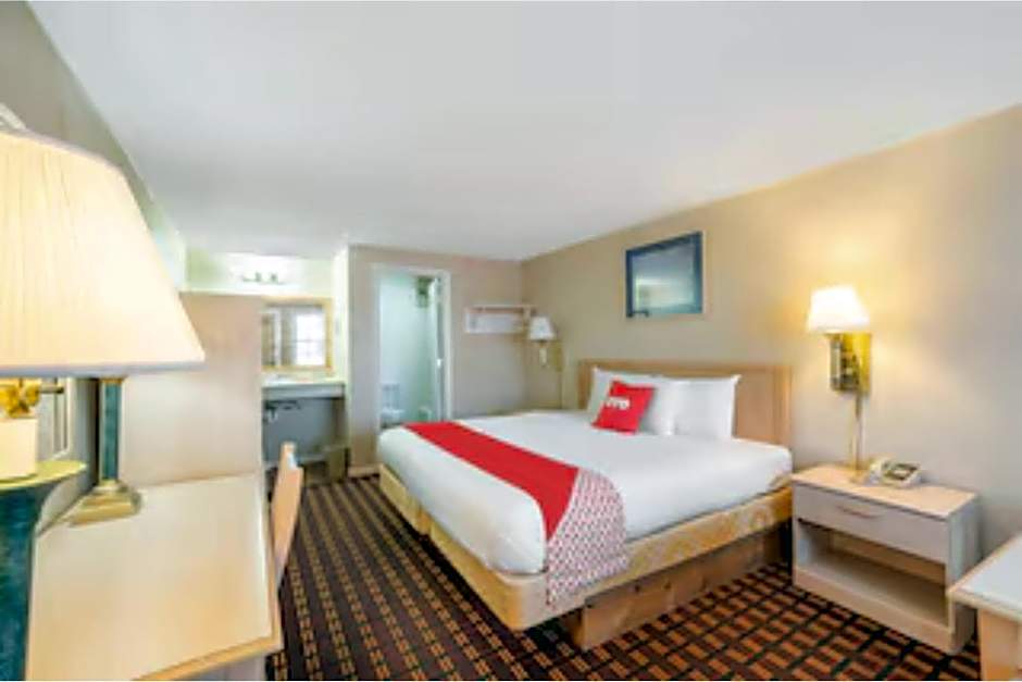 OYO Hotel Starlite Seneca Falls