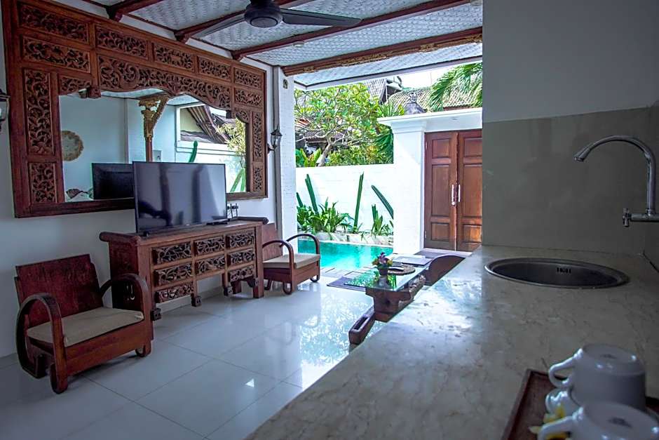 The Calmtree Bungalows