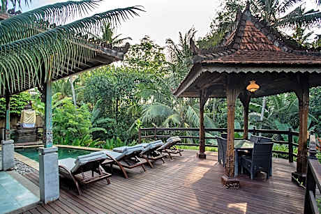 Family Three Bedroom Villa