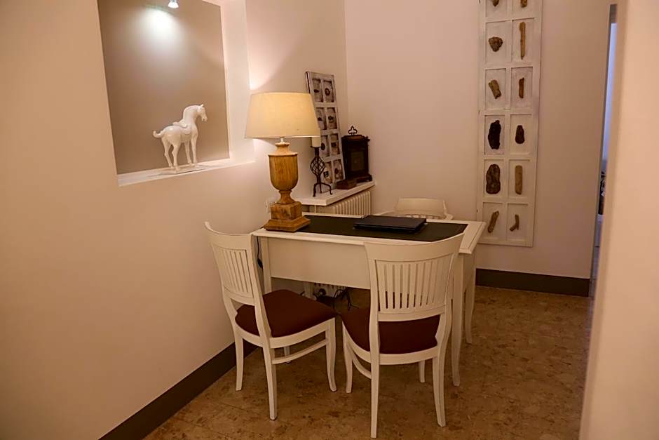 Dimi House