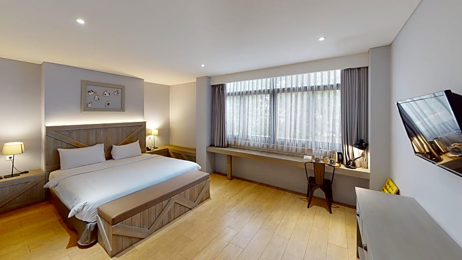 Beehive Boutique Hotel