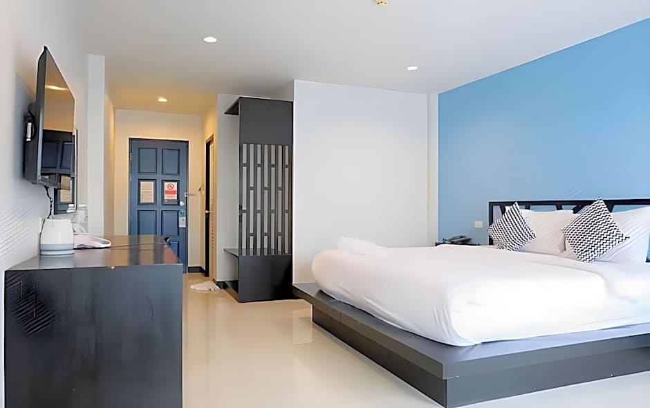 Sleep Whale Hotel