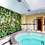 Marquis SkySuites