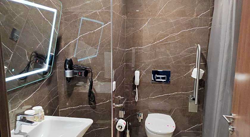 Ramada by Wyndham Izmir Aliaga