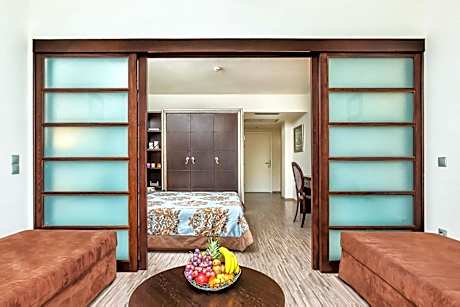 Family Room with Side Sea View