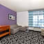 La Quinta Inn & Suites by Wyndham Bowling Green