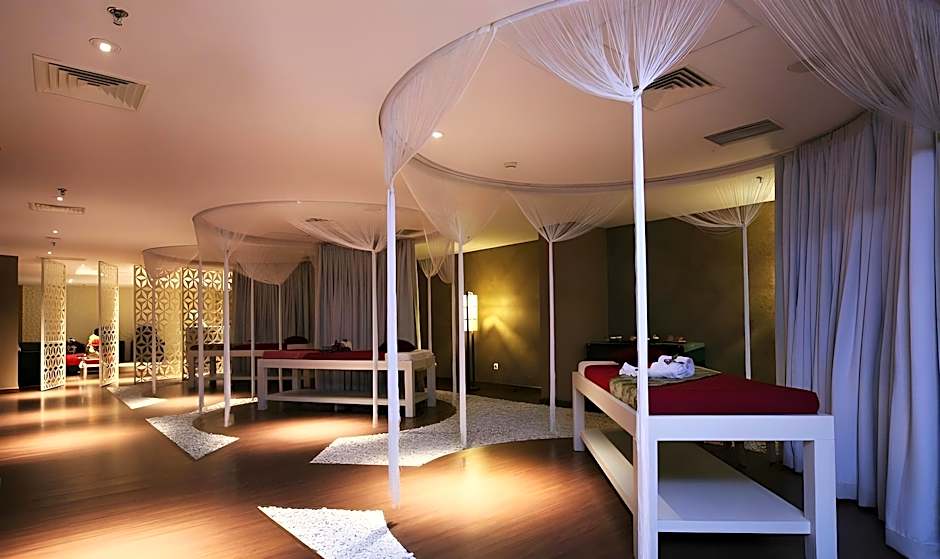 Crown Prince Hotel Surabaya Managed by Midtown Indonesia Hotels